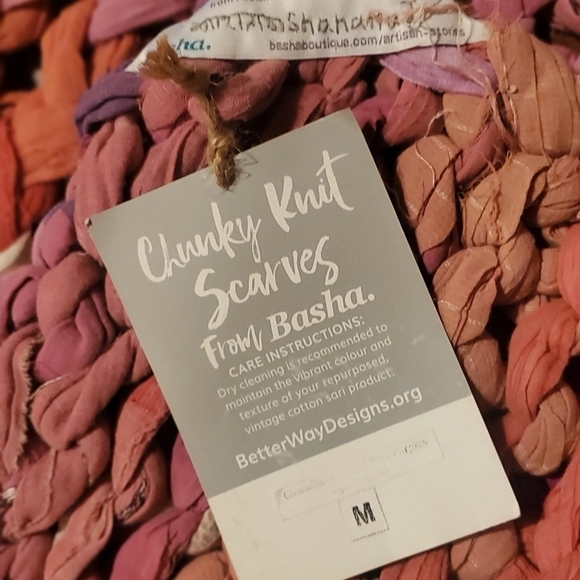 Basha Better Way Designs Handmade Chunky Knit Multicolored Sz. M Scarf Wrap - Picture 3 of 9